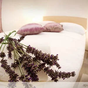 apartmani-murtilica-trogir.hotels-in-trogir.com/