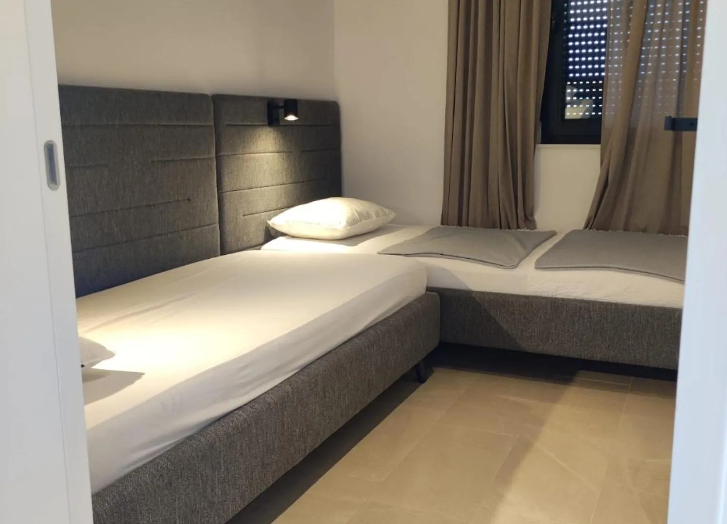 Apartments Divi Sunset View Mandre