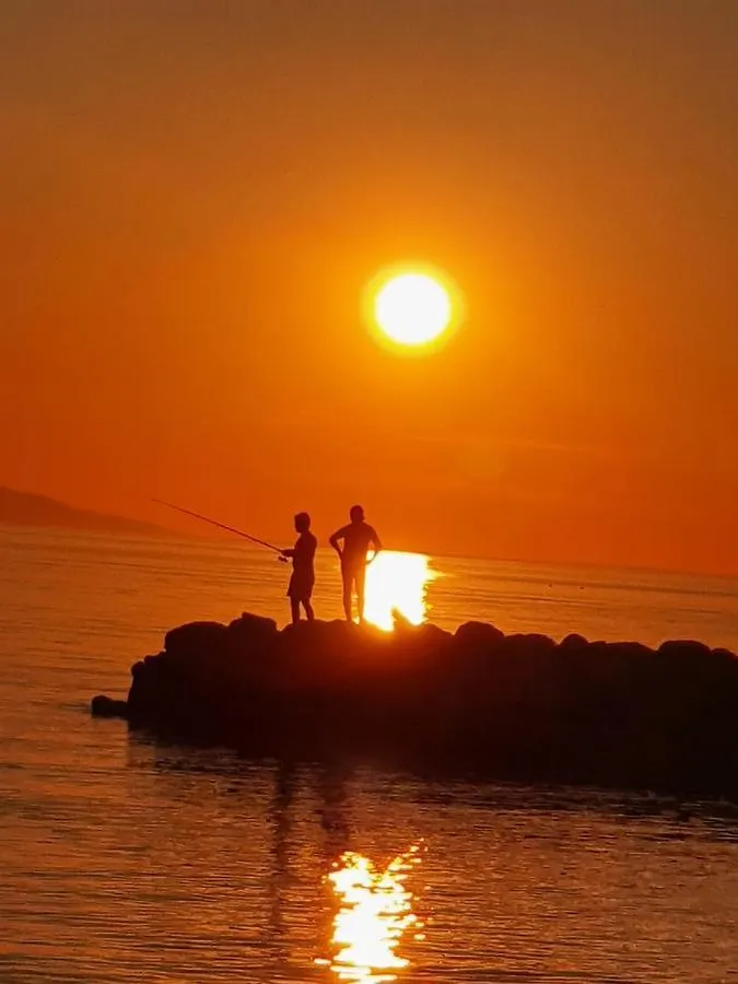 Apartments Divi Sunset View 曼德雷