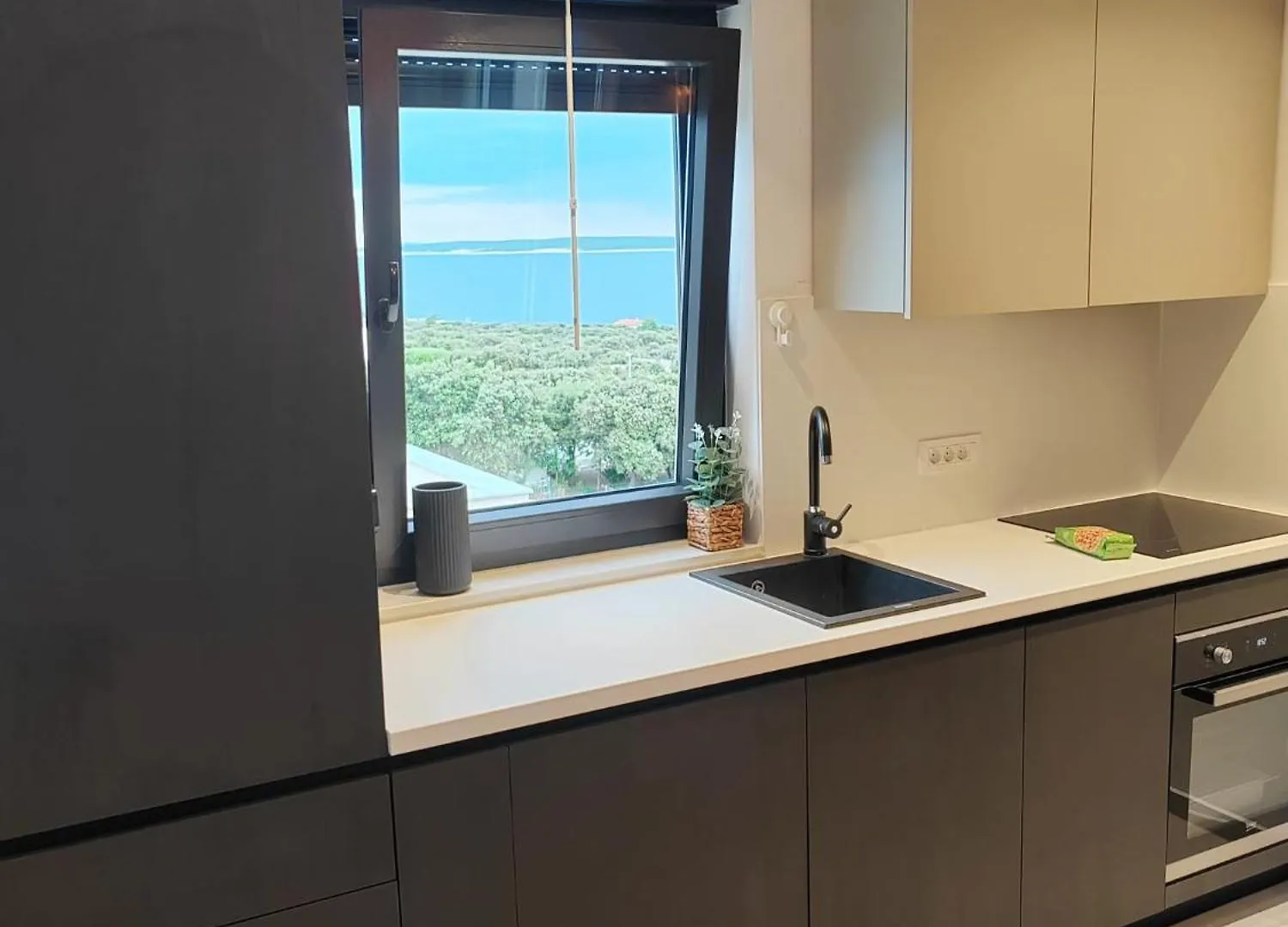Apartments Divi Sunset View 曼德雷 克罗地亚